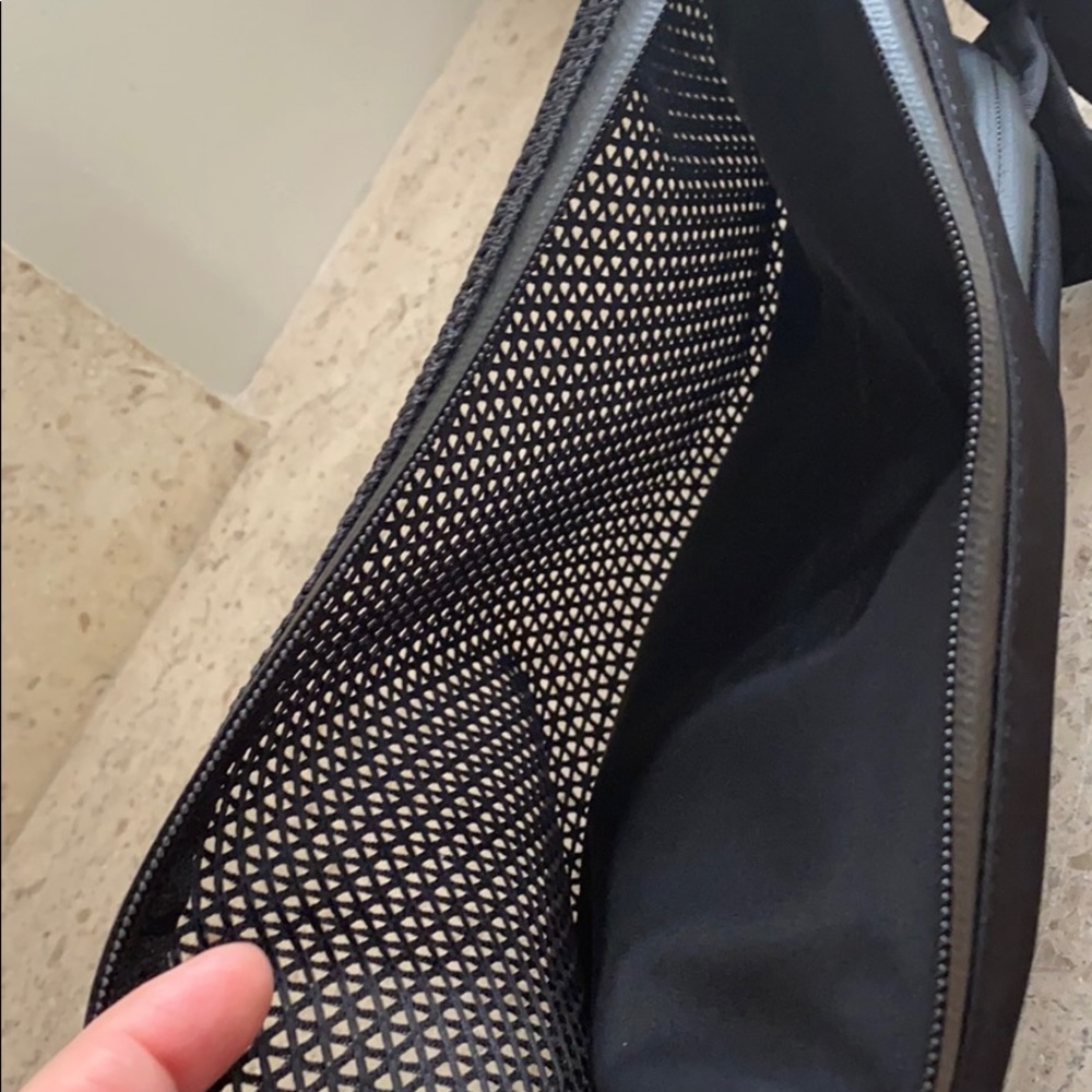 Lululemon All Hours Belt Bag - Picture 8 of 15